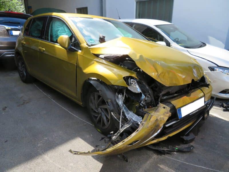 Unfallschaden VW Golf